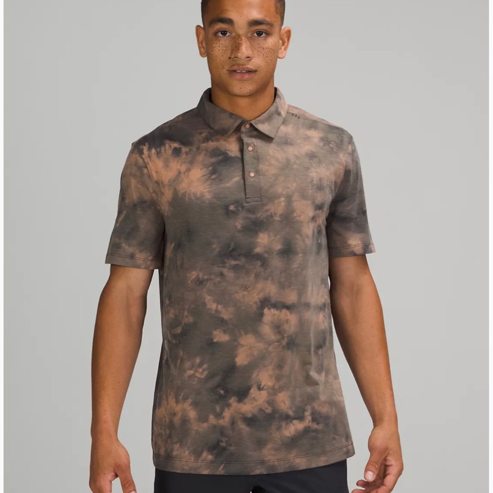 NWT Lululemon Mens Evolution Short Sleeve Polo Shirt. Size M.